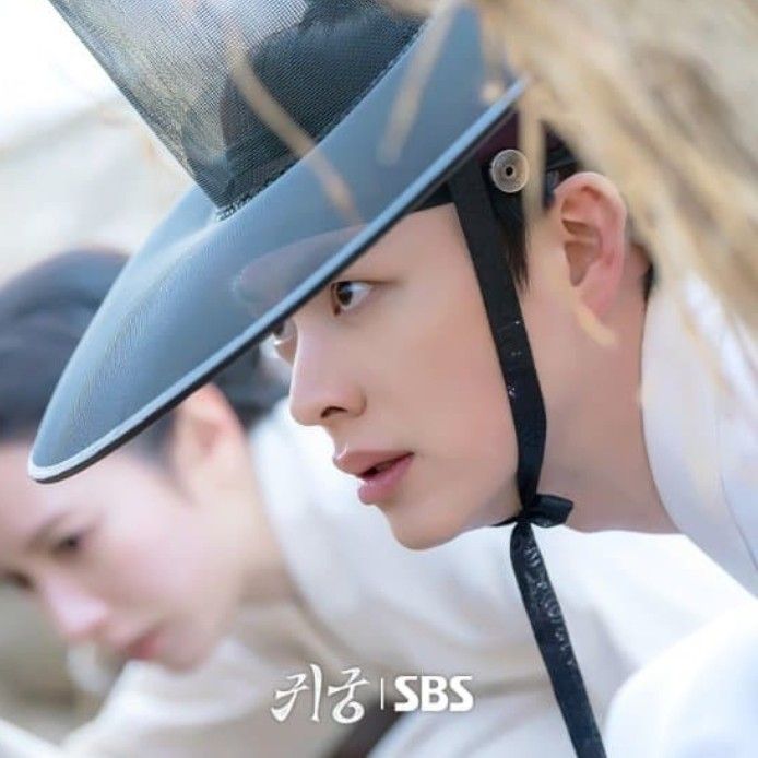 Latest photo of Yook Sungjae (BTOB)