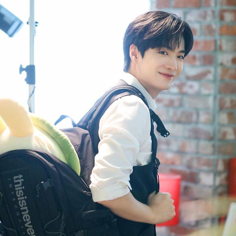 金锺炫粉丝拍下的瞬间