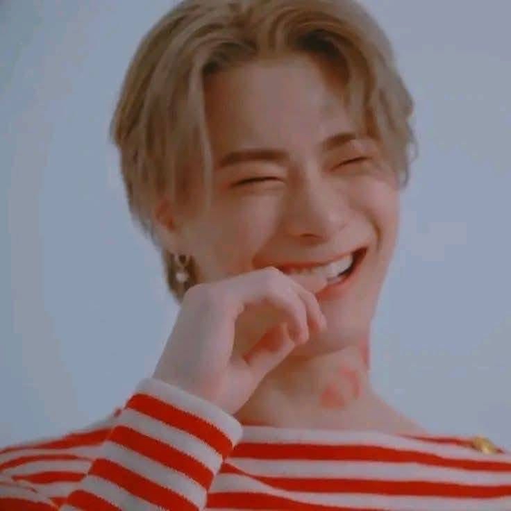 Latest photo of Moonbin (ASTRO)