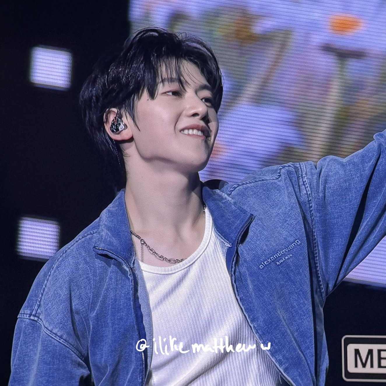 A moment captured by Seok Matthew (ZEROBASEONE)'s fan