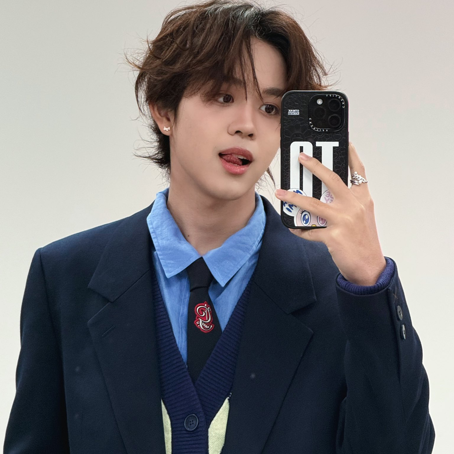 A moment captured by THI-O (NexT1DE)'s fan