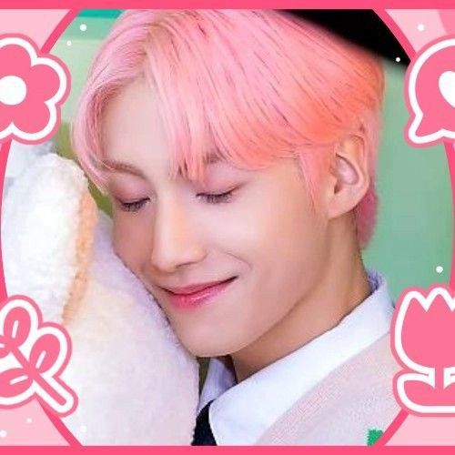 A moment captured by YOUNITE's fan