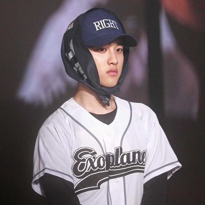 Foto aktivitas terbaru D.O. (EXO)