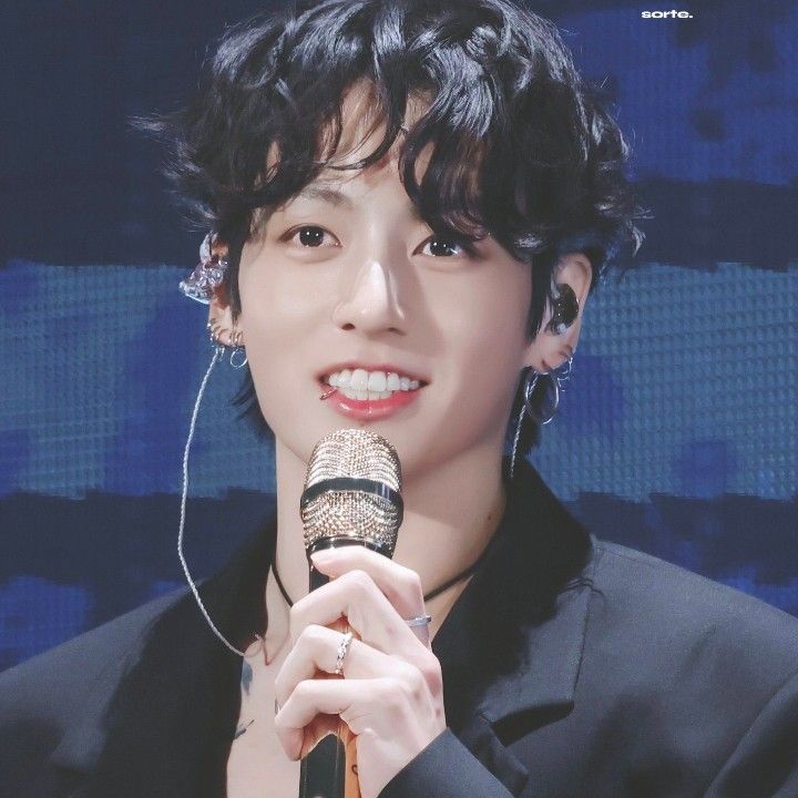 柾国 (防弹少年团)的最新活动照片