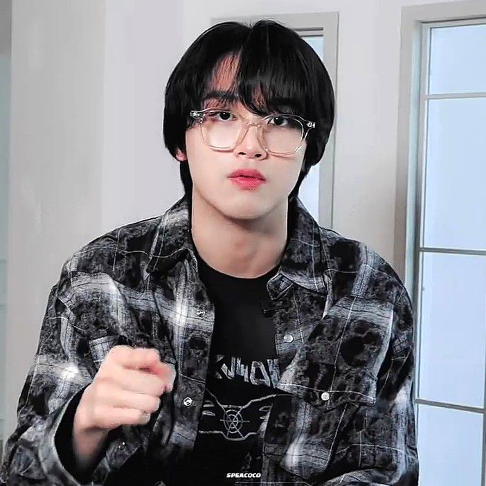 Behind-the-scenes cut of Haechan (NCT 127, NCT DREAM)