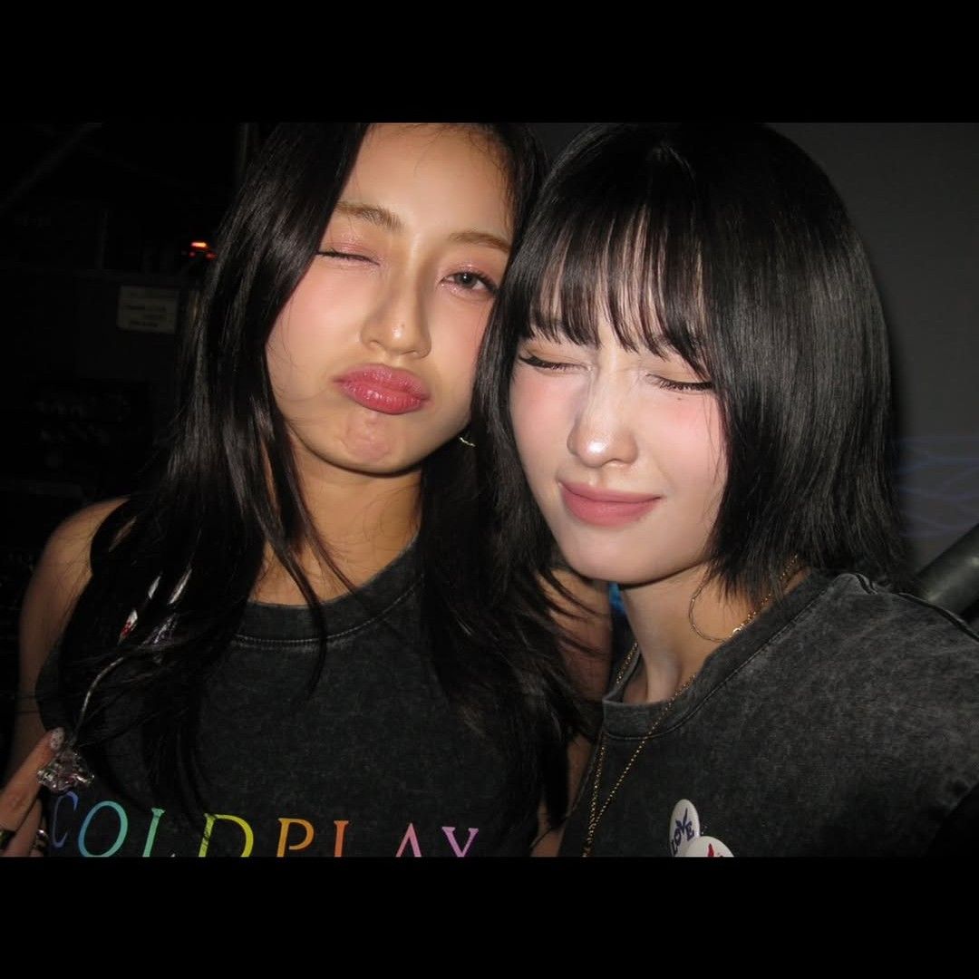 A moment captured by Momo (TWICE)'s fan