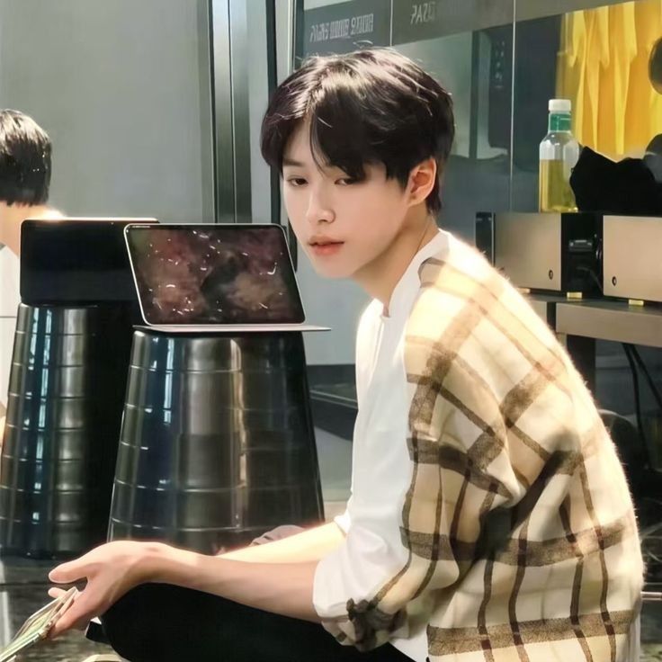 A moment captured by Arno (ALPHA DRIVE ONE)'s fan