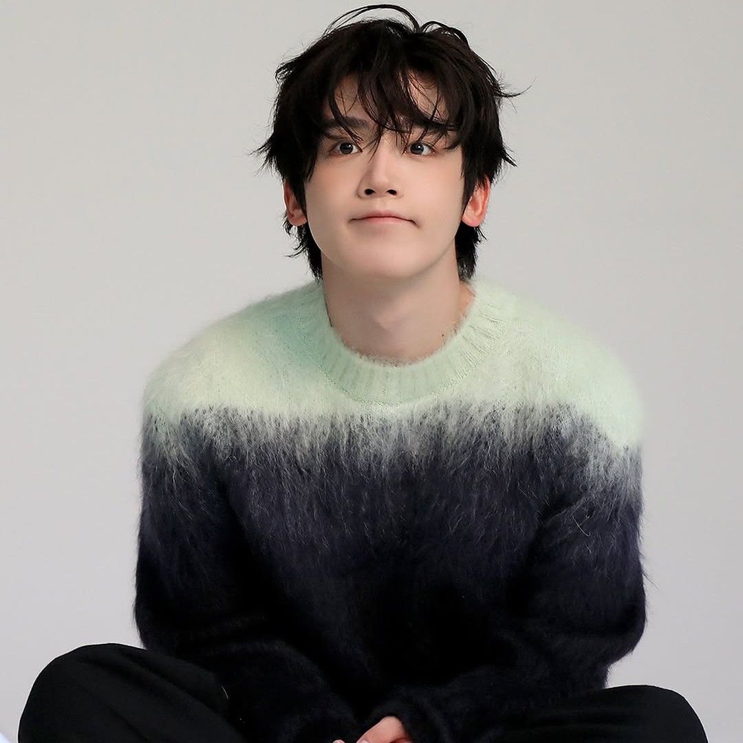 Behind-the-scenes cut of Kim Yohan (WEi)