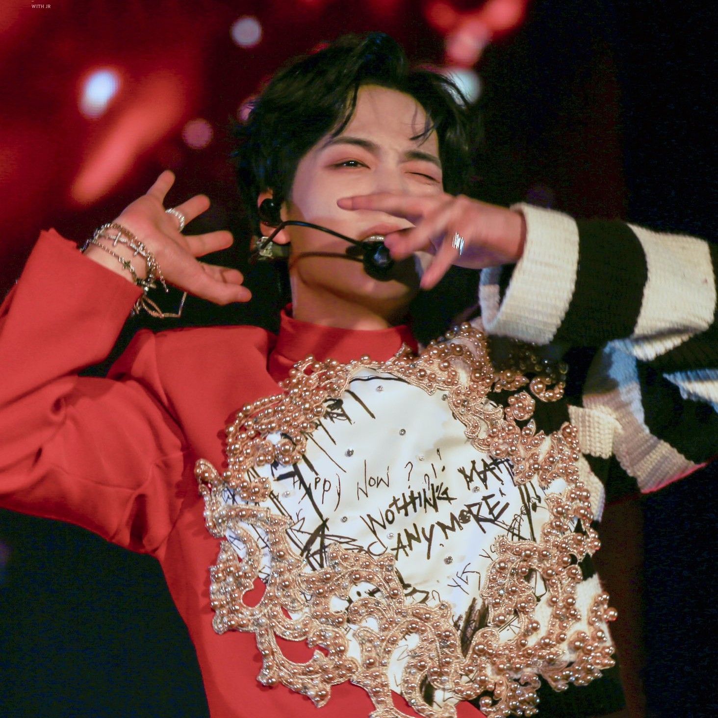 A moment captured by Kim Jonghyeon's fan