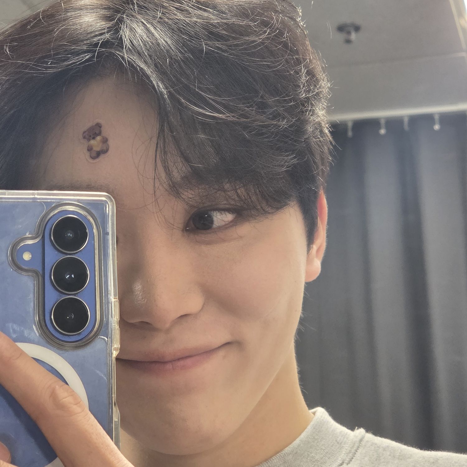 A moment captured by Seungkwan (SEVENTEEN)'s fan