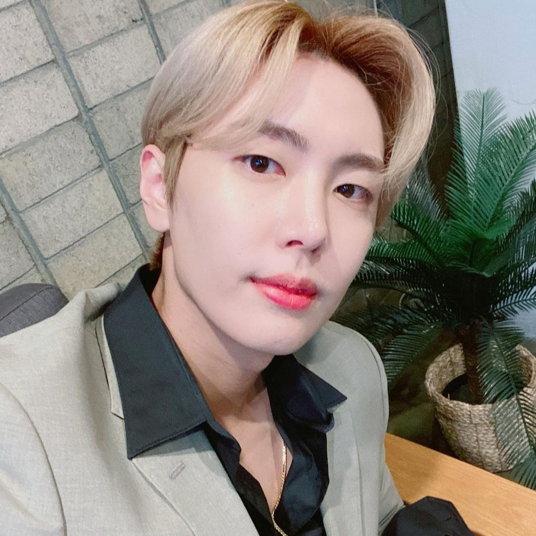 ジェユン (SF9)の最近の活動写真