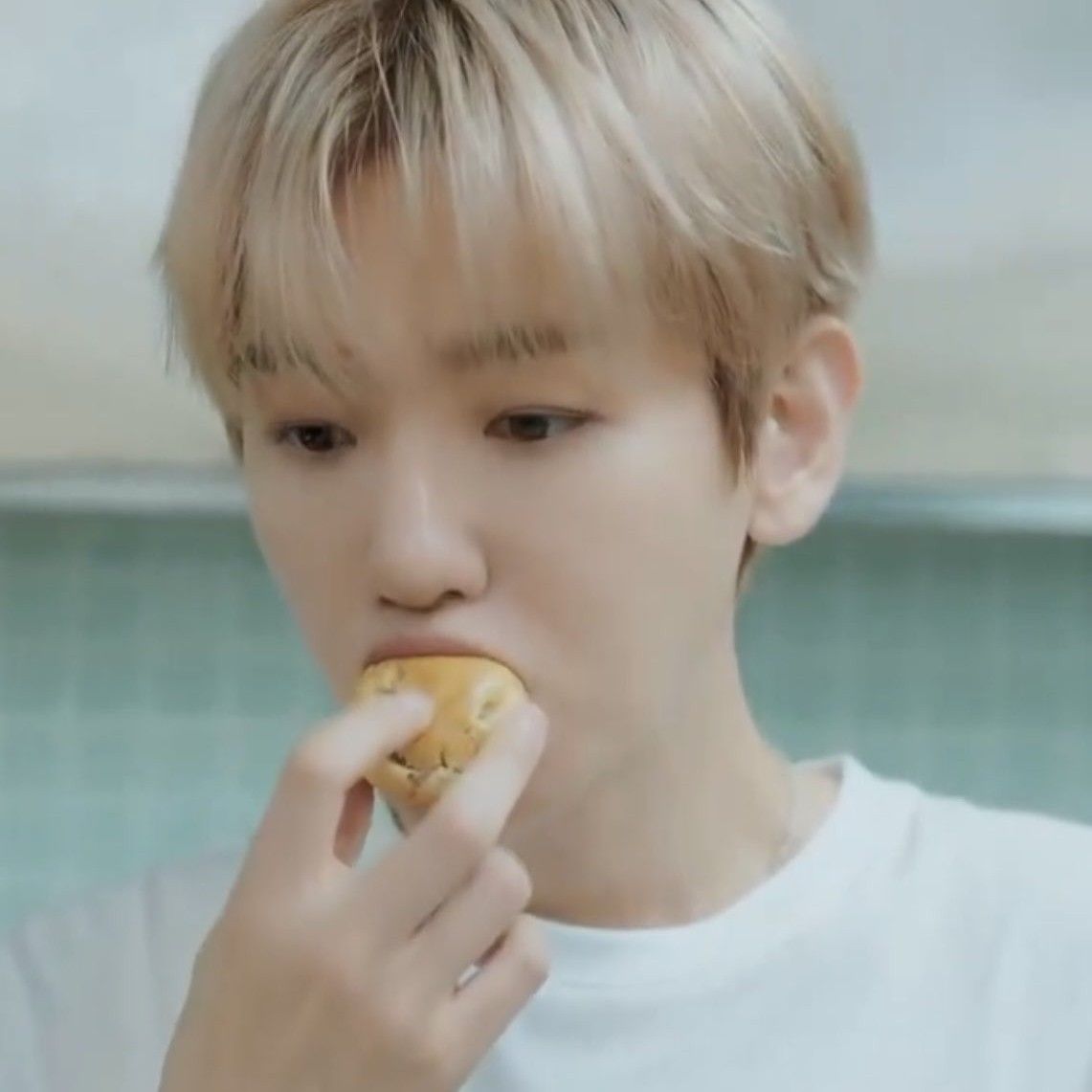 伯贤 (EXO)的幕后花絮