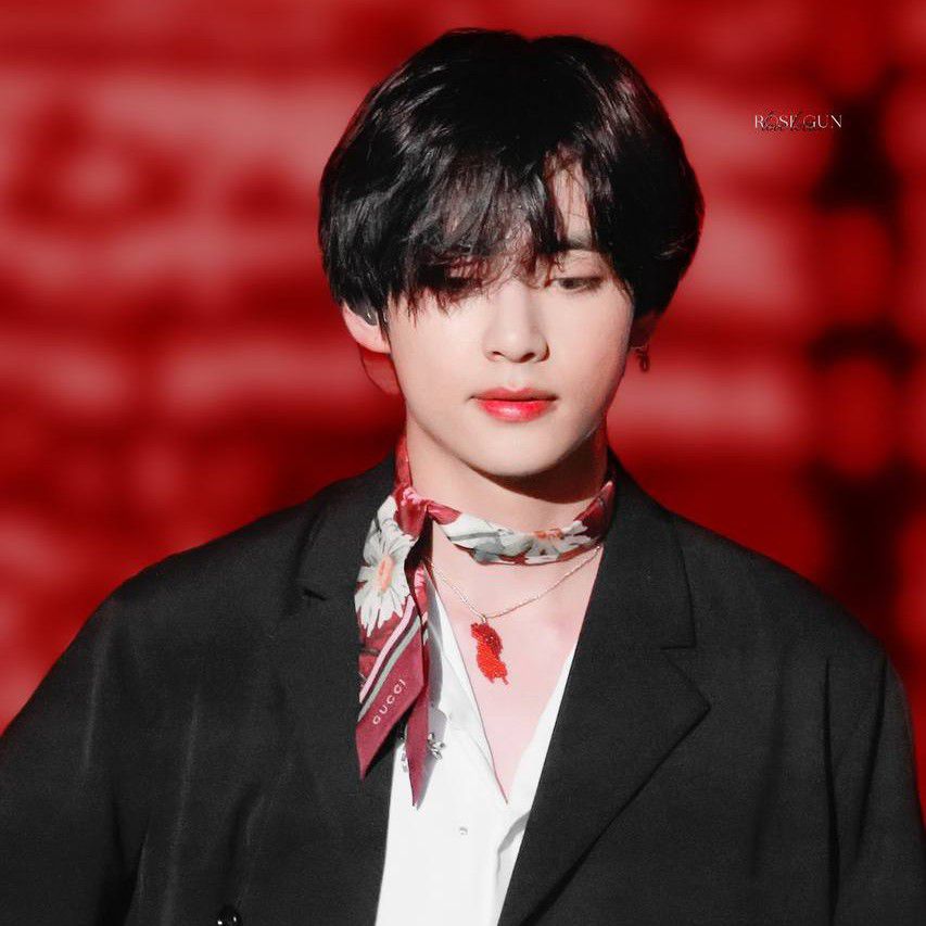 뷔 (방탄소년단)의 비하인드 컷