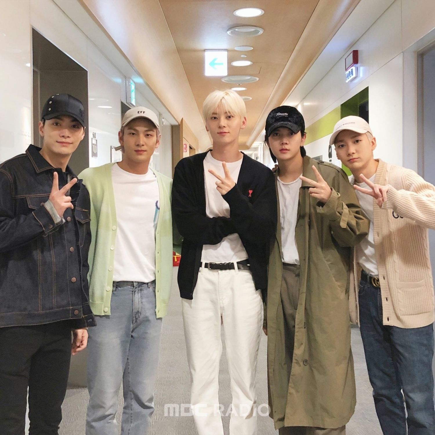 뉴이스트의 최신 사진