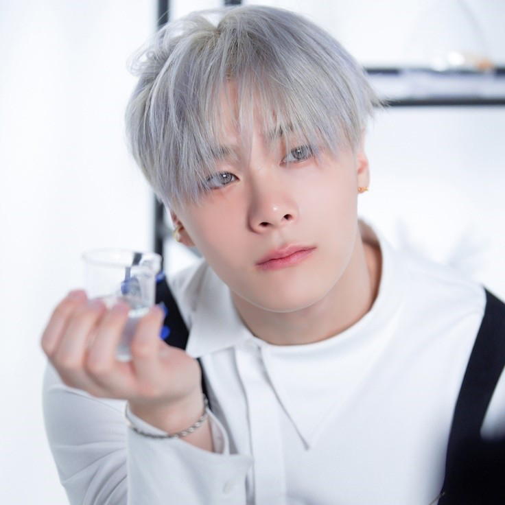 A moment captured by Moonbin (ASTRO)'s fan