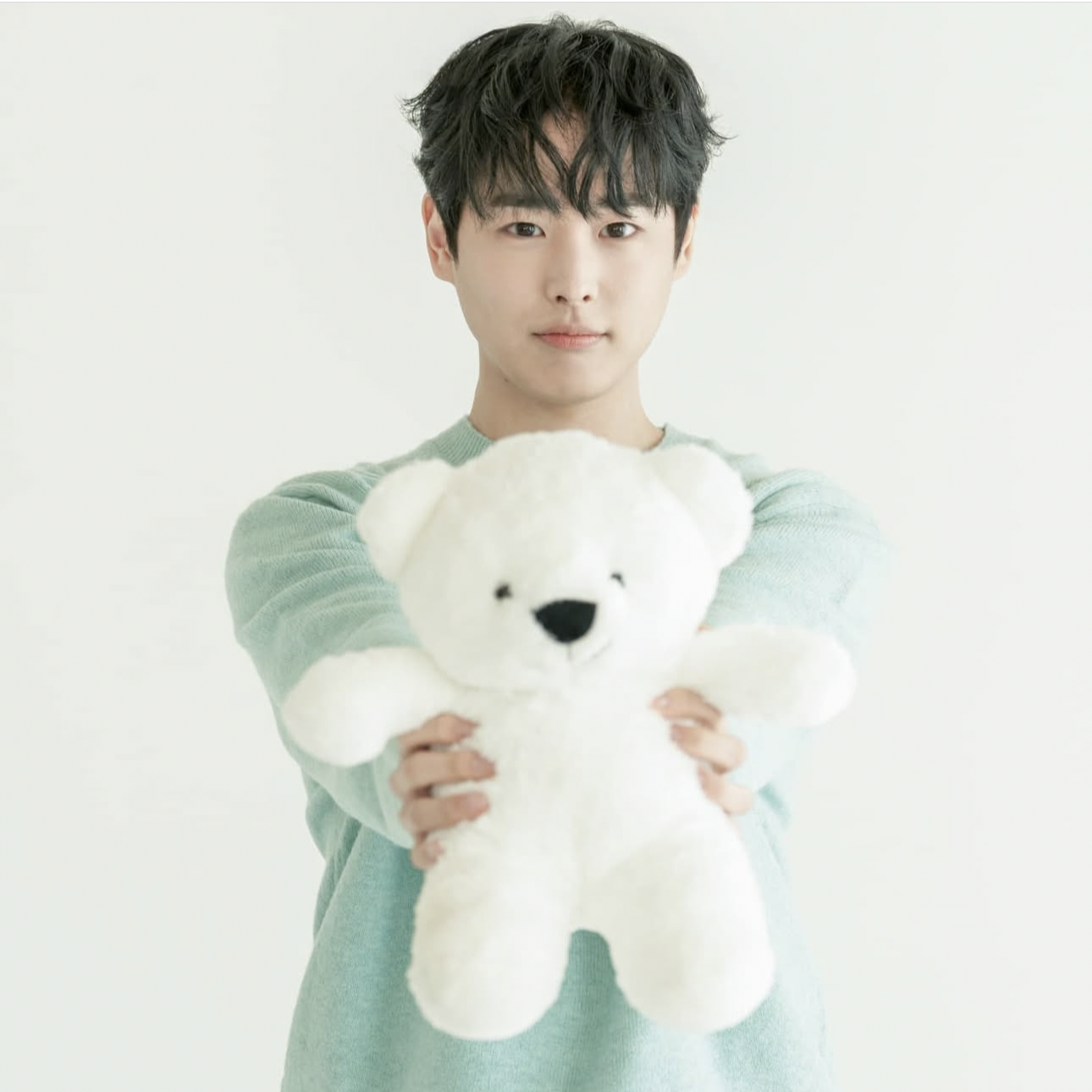 Latest photo of Choi Byungchan