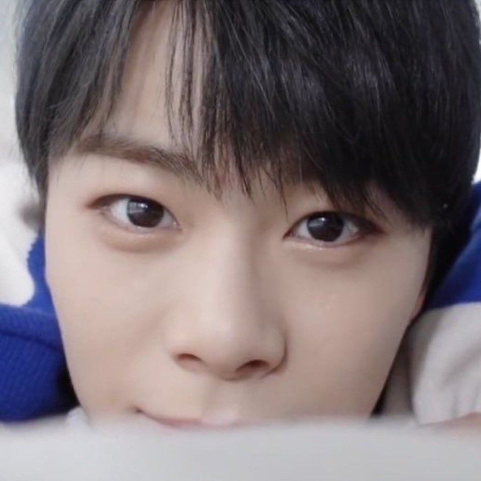 A moment captured by Moonbin (ASTRO)'s fan