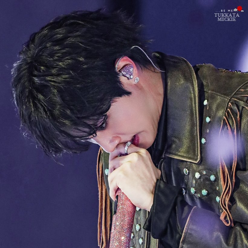 진 (방탄소년단)의 비하인드 컷