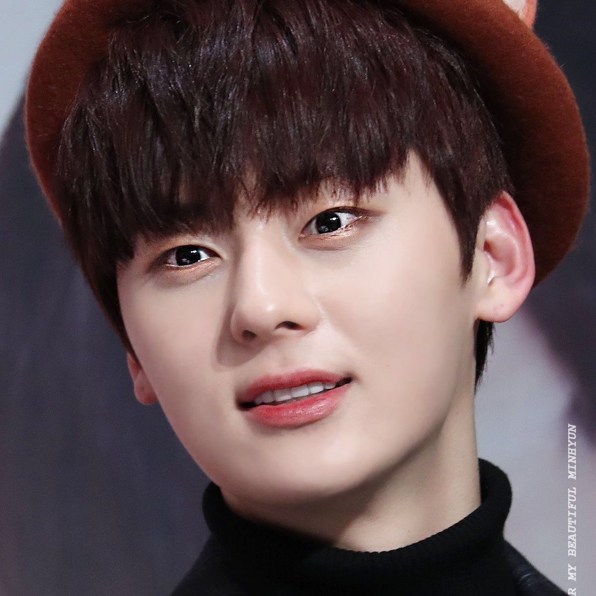 Potret di balik layar Hwang Minhyun