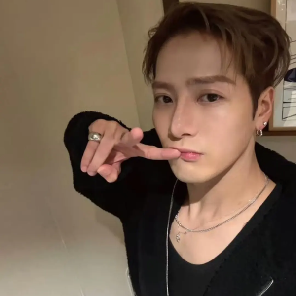 捕捉到王嘉尔 (GOT7)魅力的代表照片