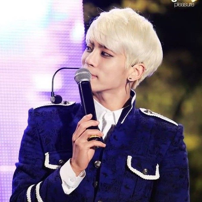 Recent activity shot of Jonghyun (SHINee)