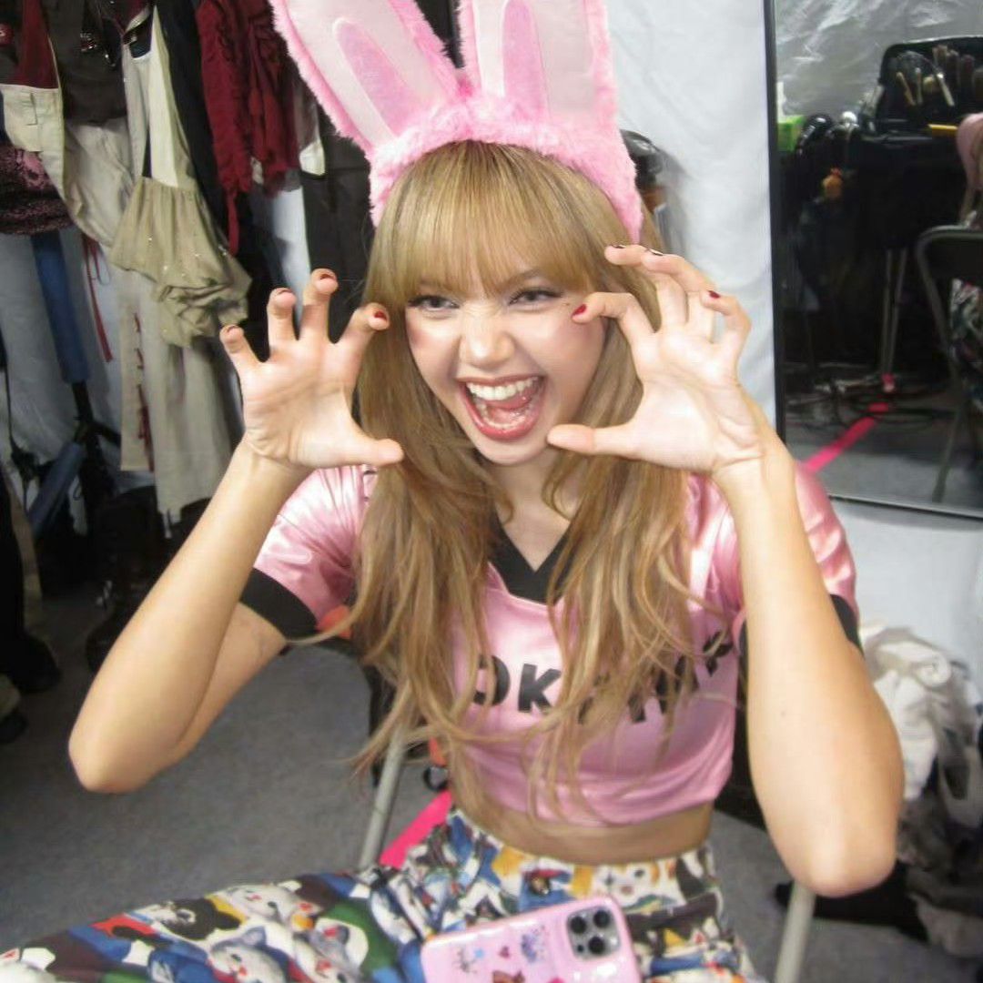 Lisa (BLACKPINK)的最新活動照片