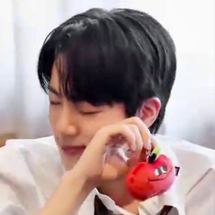 Latest photo of Jin (BTS)