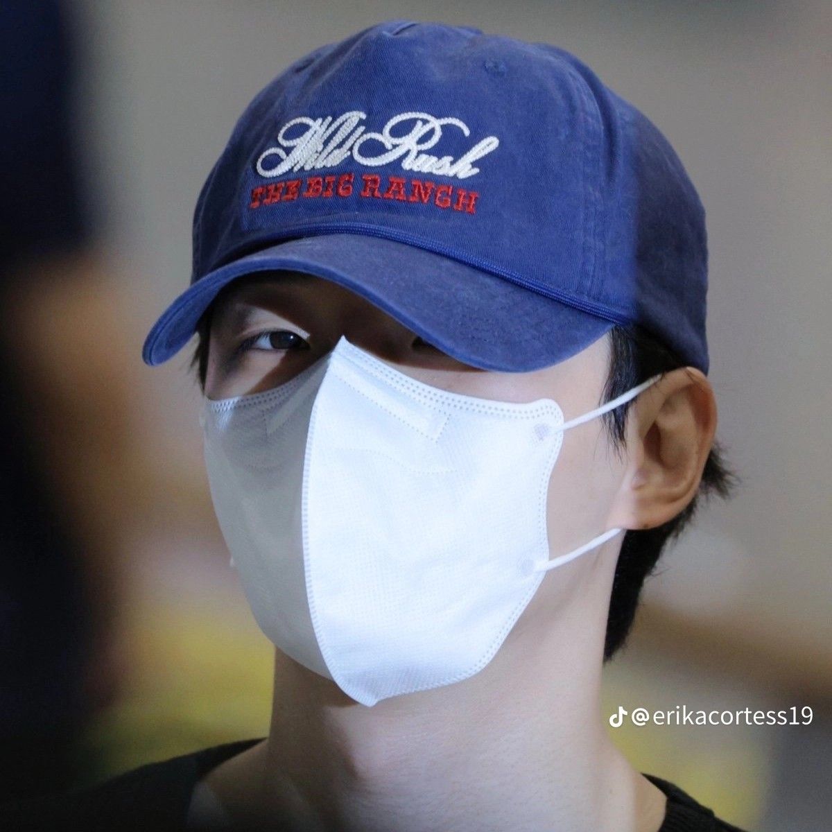 Behind-the-scenes cut of Junho (2PM)