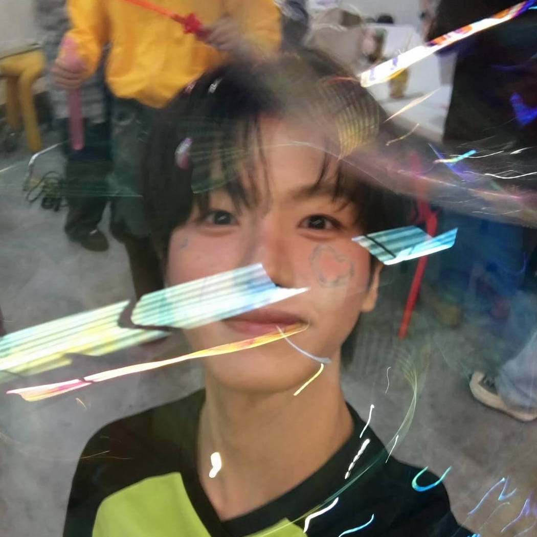 A moment captured by Huiwon (n.SSign)'s fan