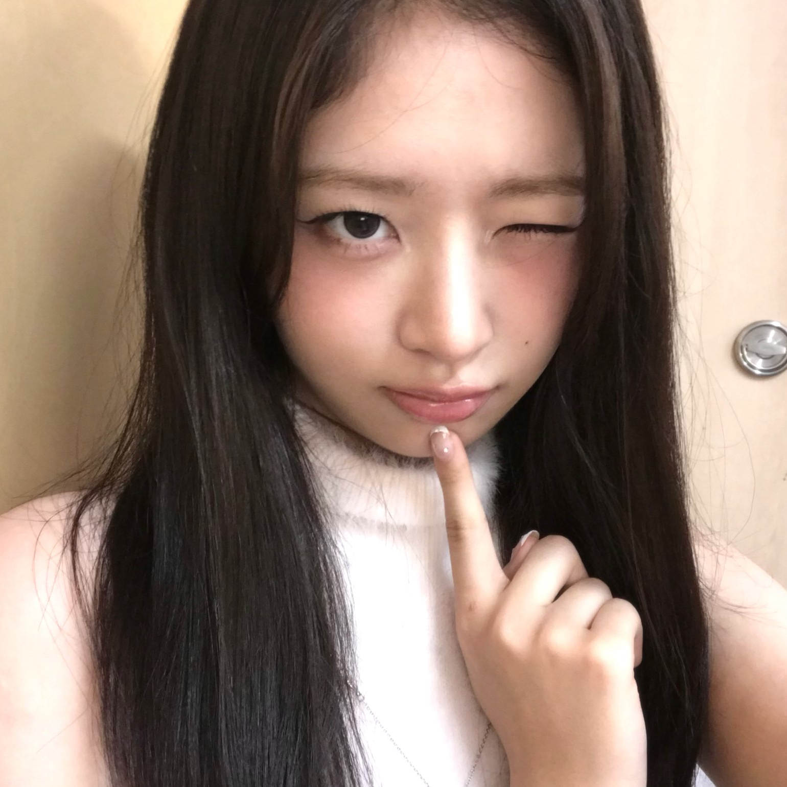 Recent activity shot of Rei (IVE)