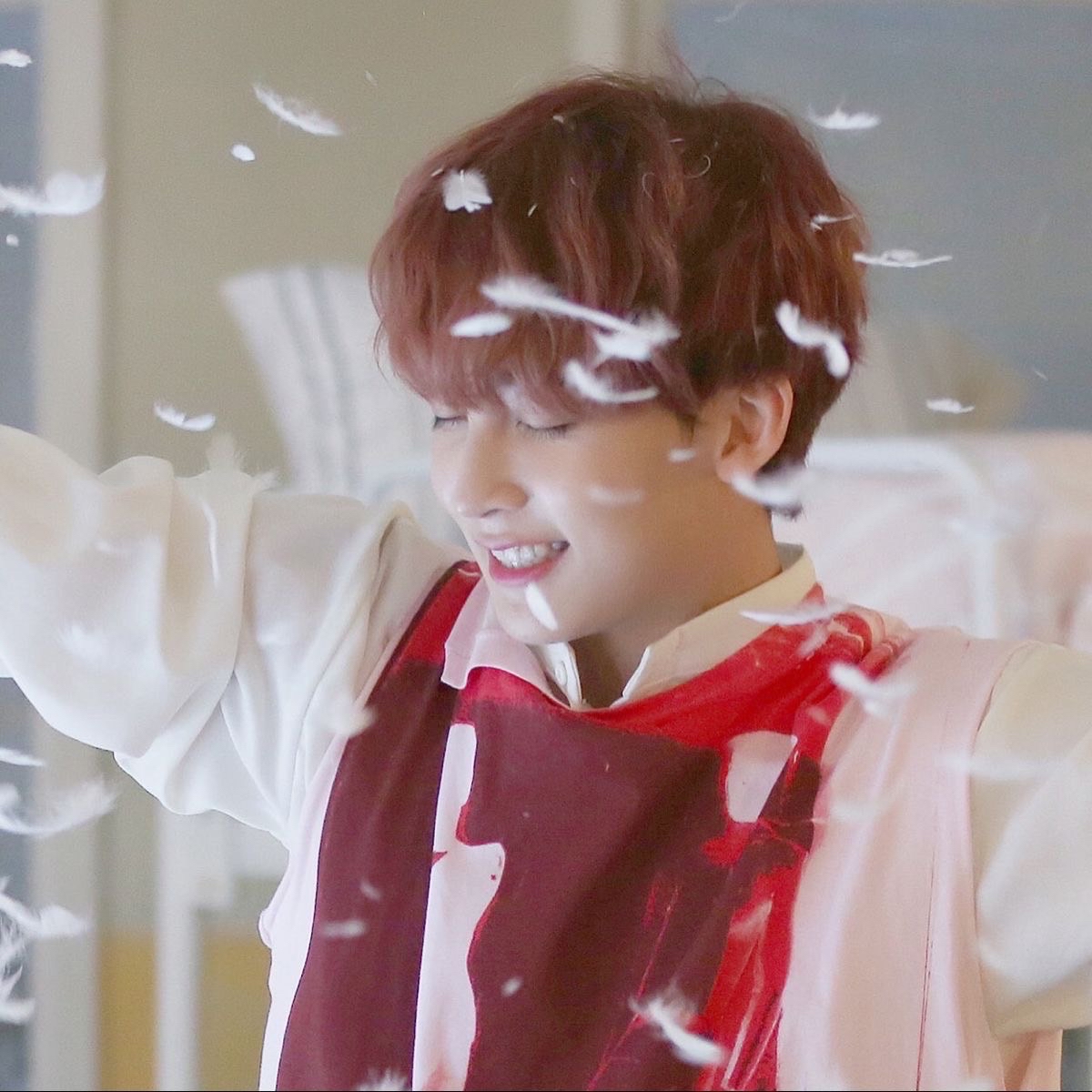 Recent activity shot of Jeonghan (SEVENTEEN)