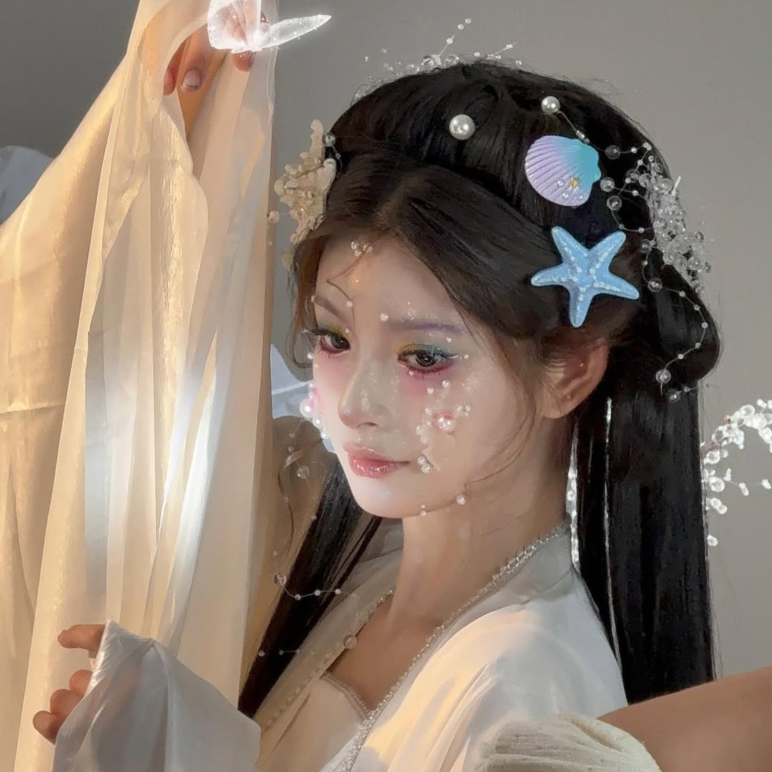 Latest photo of Yiren (EVERGLOW)