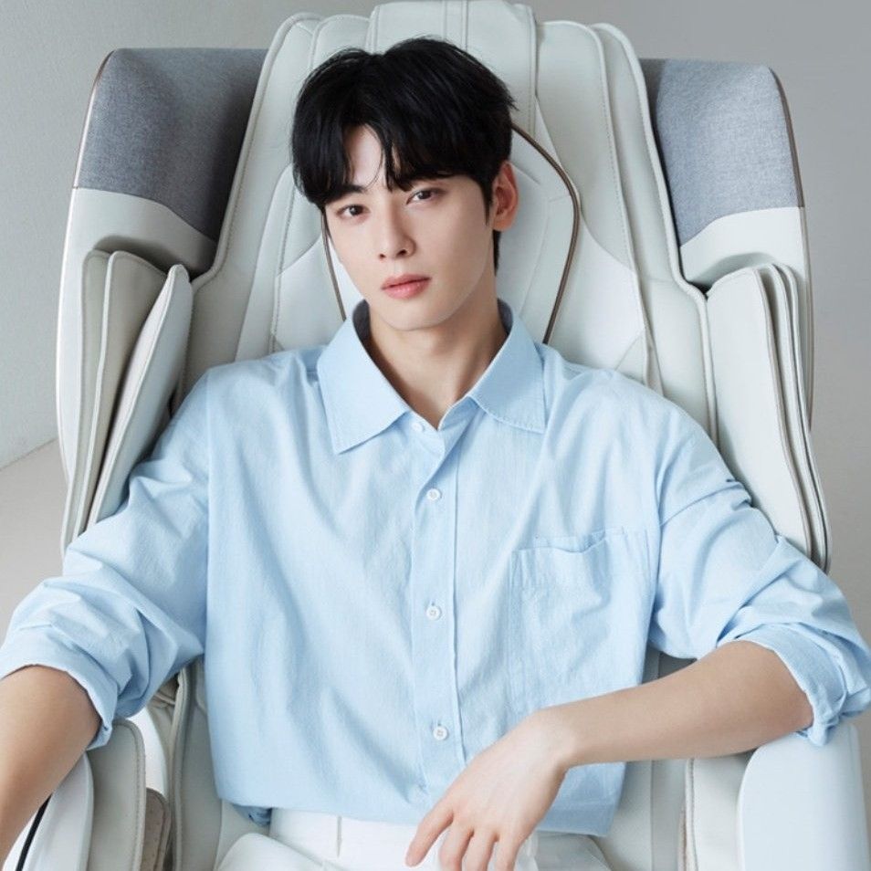 Latest photo of Eunwoo (ASTRO)