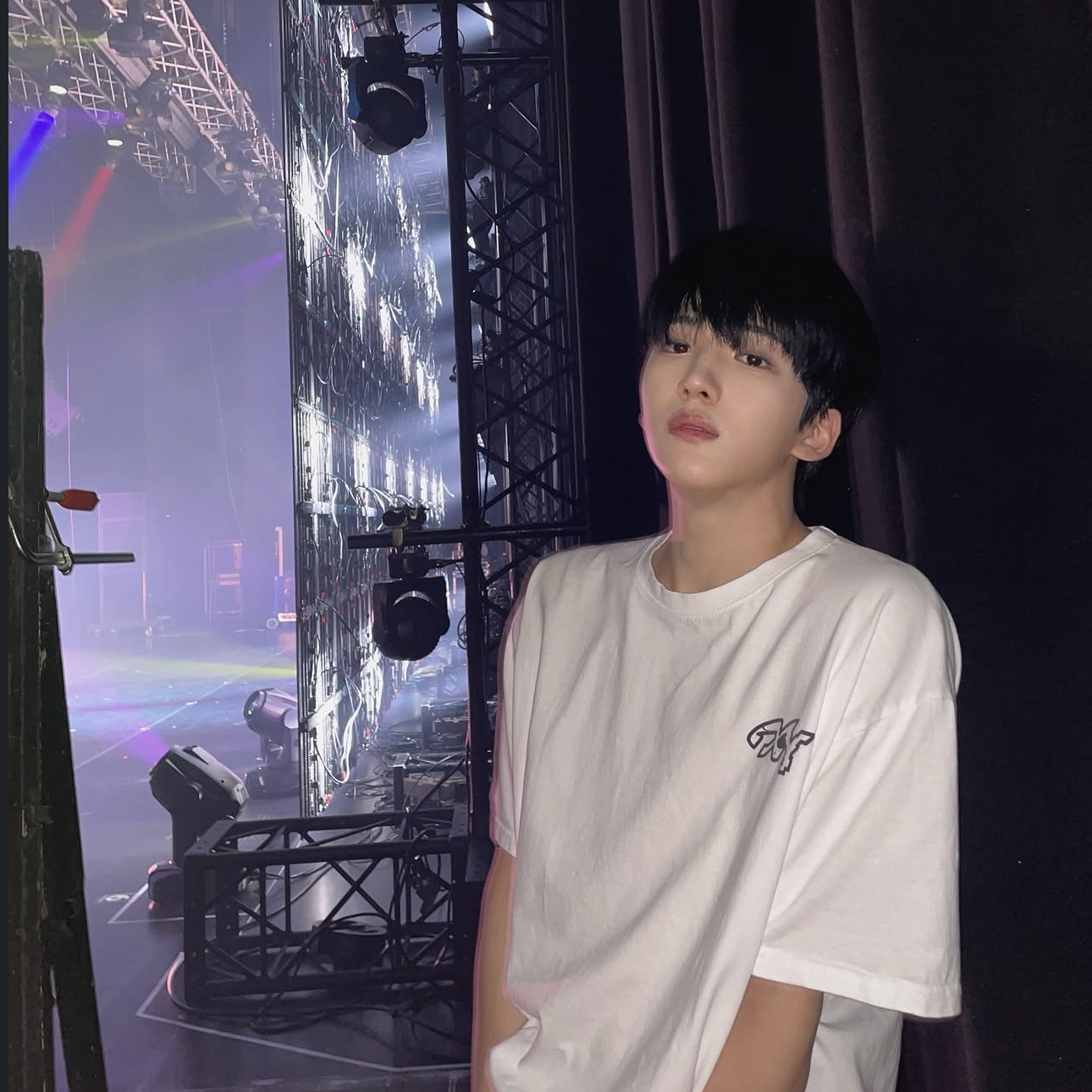 Behind-the-scenes cut of Minjae (Xikers)