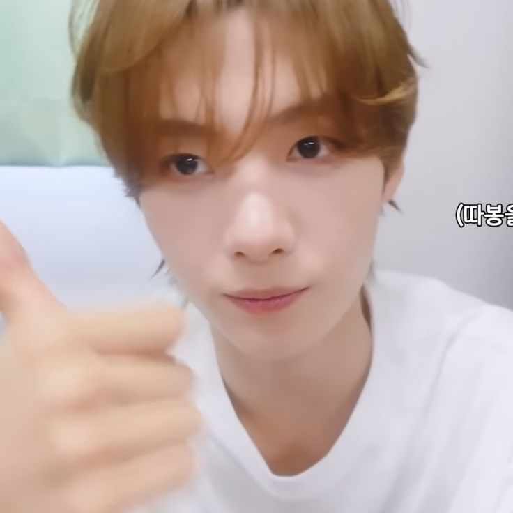 A moment captured by Youngjae (TWS)'s fan