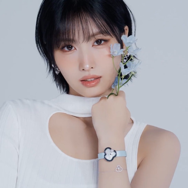 A moment captured by Momo (TWICE)'s fan