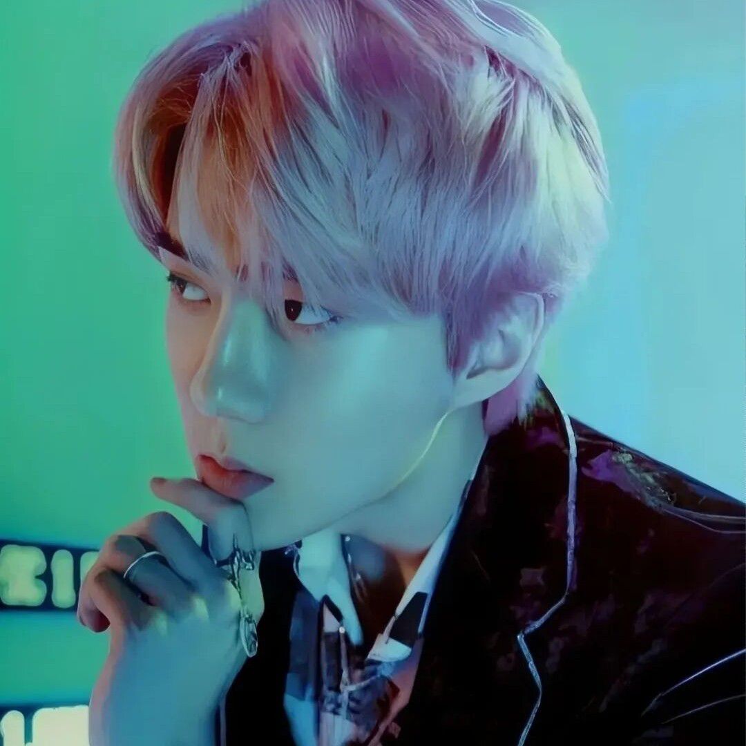 Latest photo of Sehun (EXO)