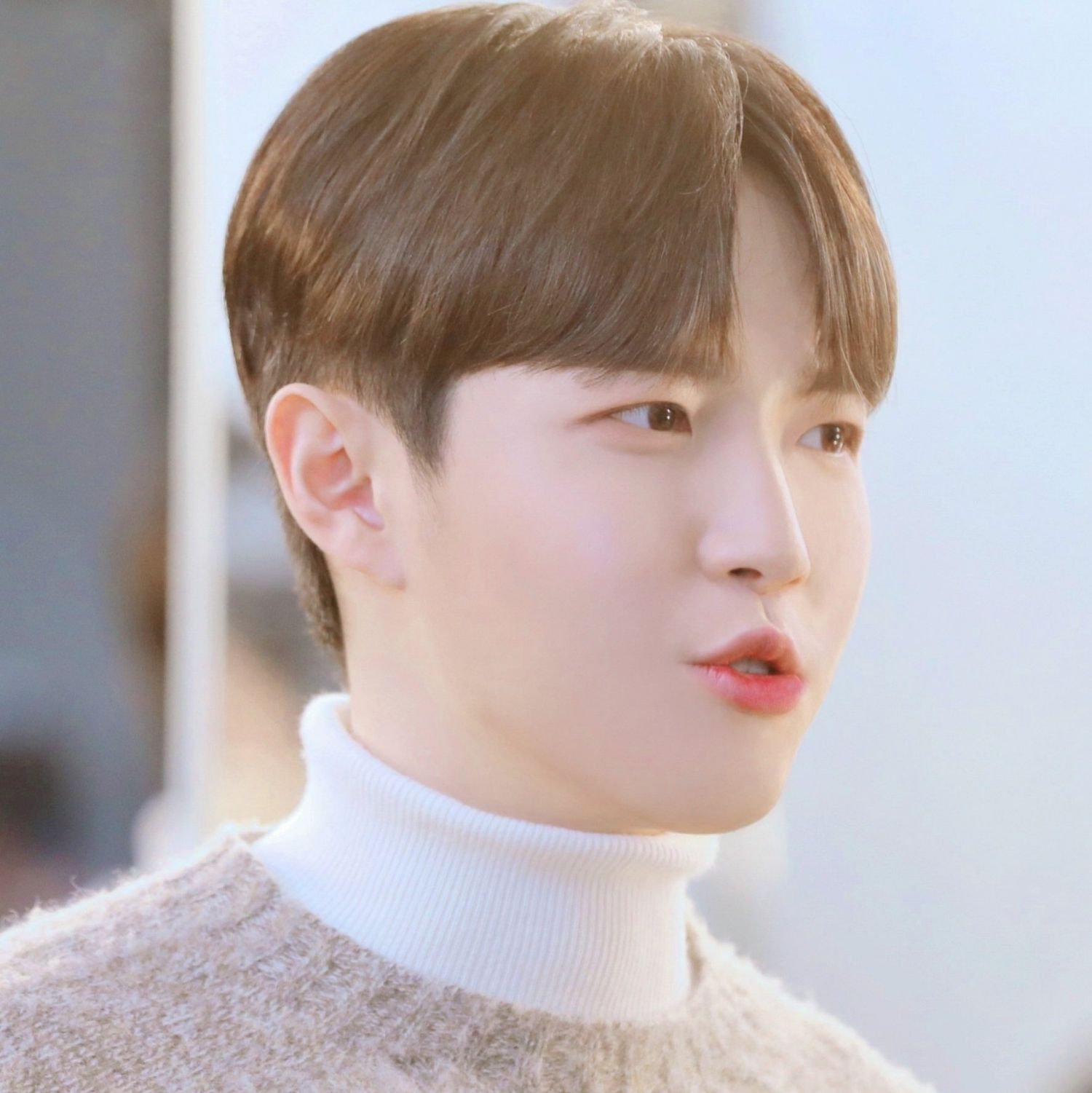 Behind-the-scenes cut of Kim Jaehwan