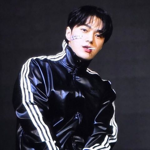 A moment captured by L (INFINITE)'s fan
