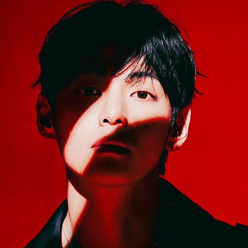 V (BTS)の最近の活動写真