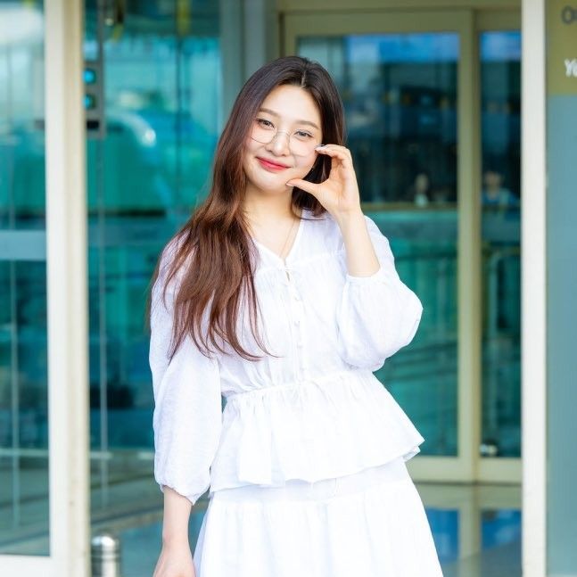Latest photo of Joy (Red Velvet)