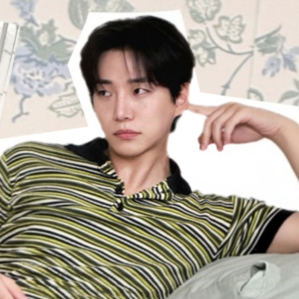 Latest photo of Junho (2PM)