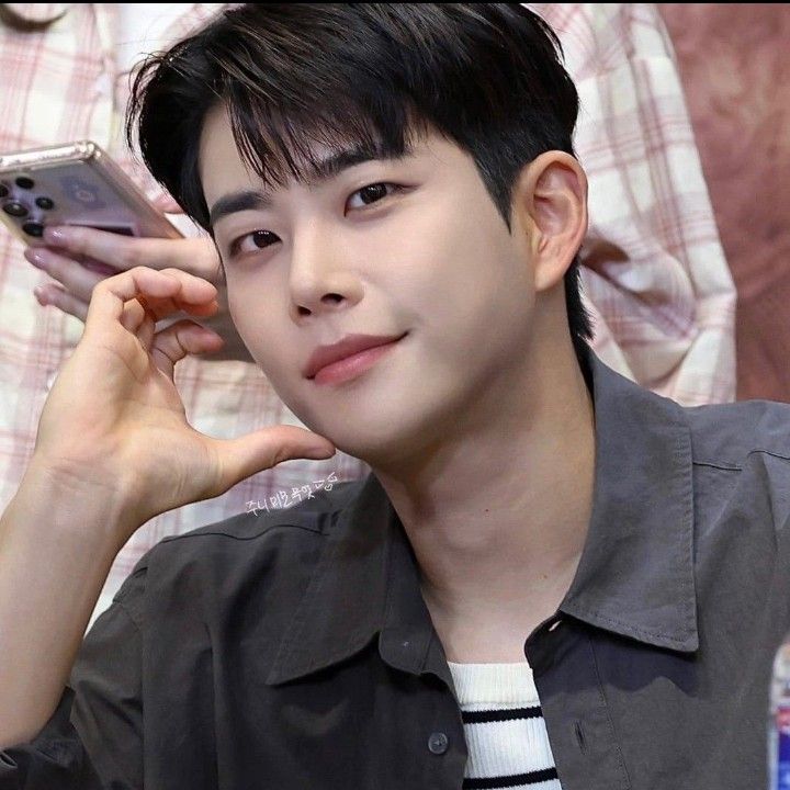 Latest photo of MJ (ASTRO)