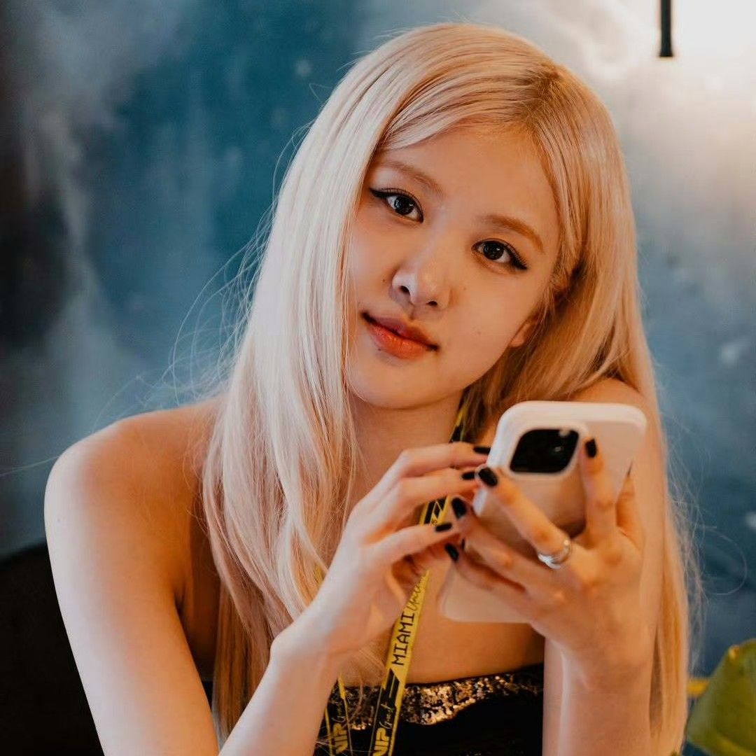 ロゼ (BLACKPINK)の最近の活動写真