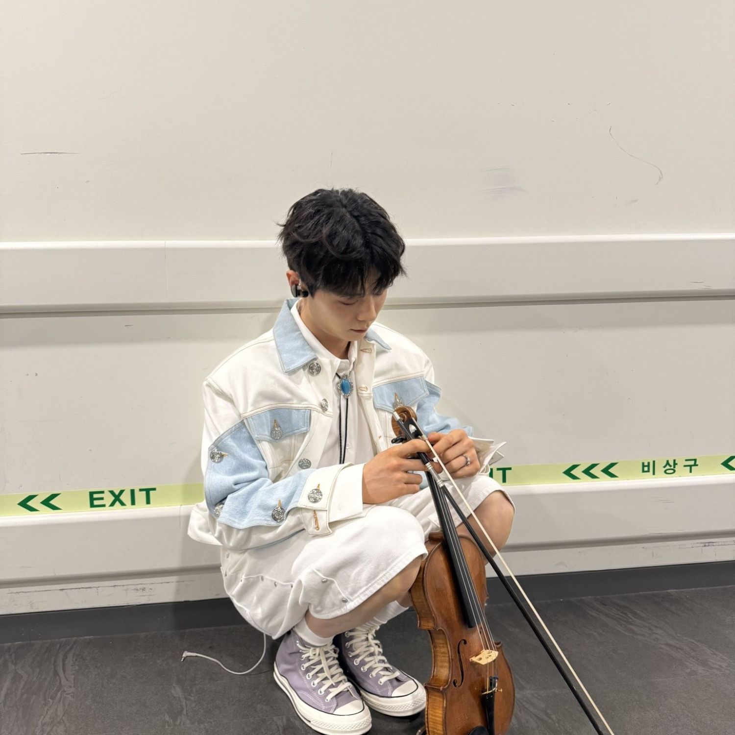 A moment captured by Shin Yechan (LUCY)'s fan