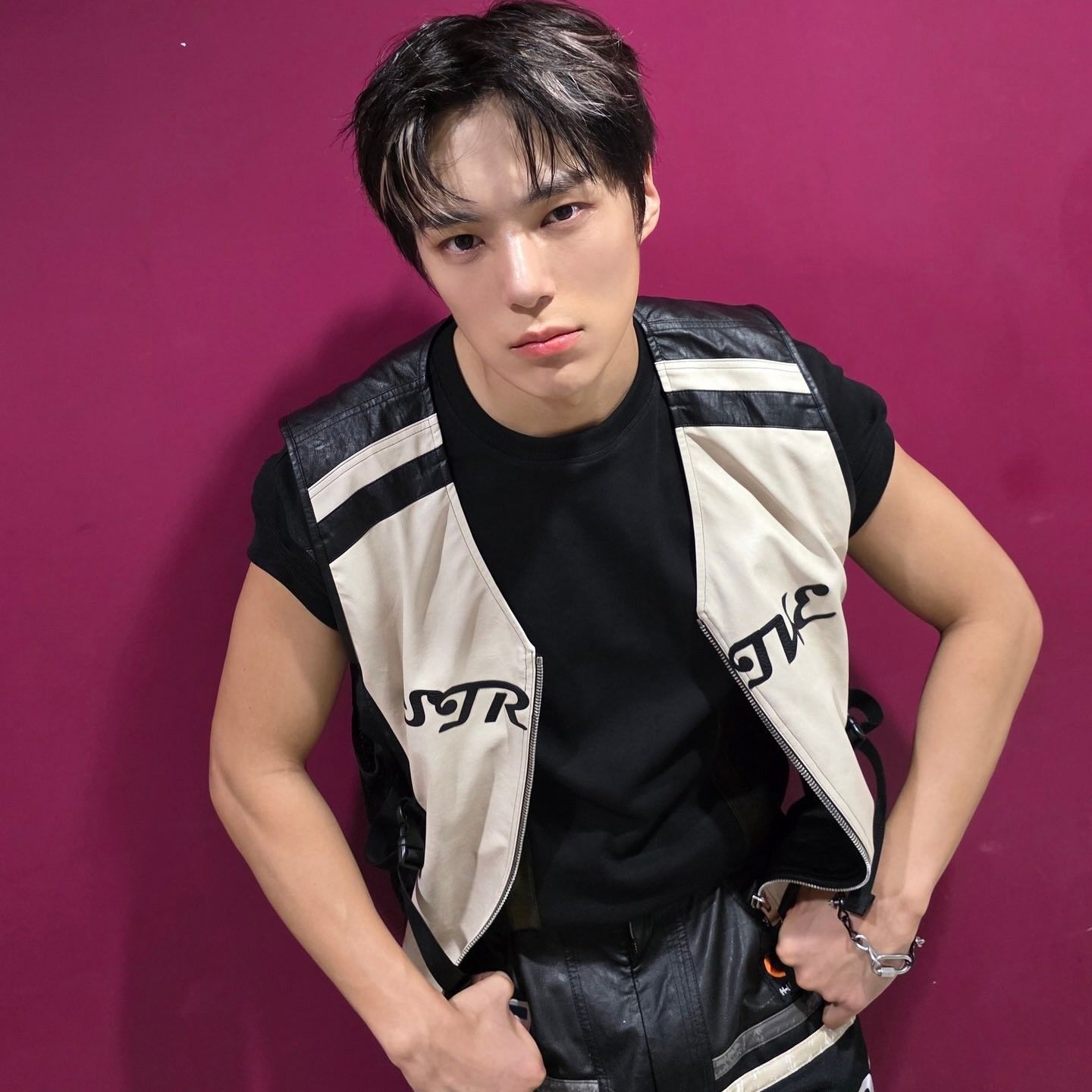 Behind-the-scenes cut of Minhyuk (MONSTA X)