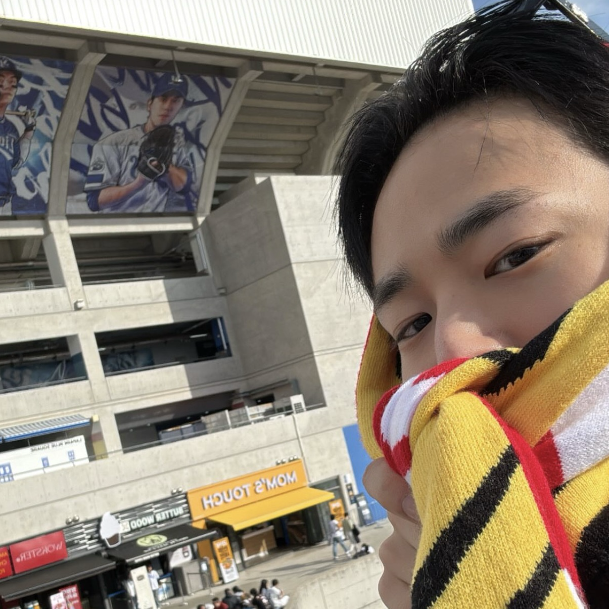 A moment captured by Choi Byungchan's fan