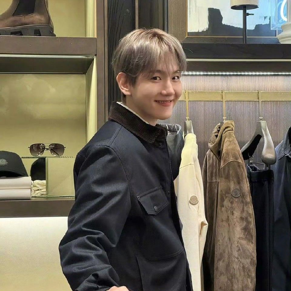 Latest photo of Baekhyun (EXO)