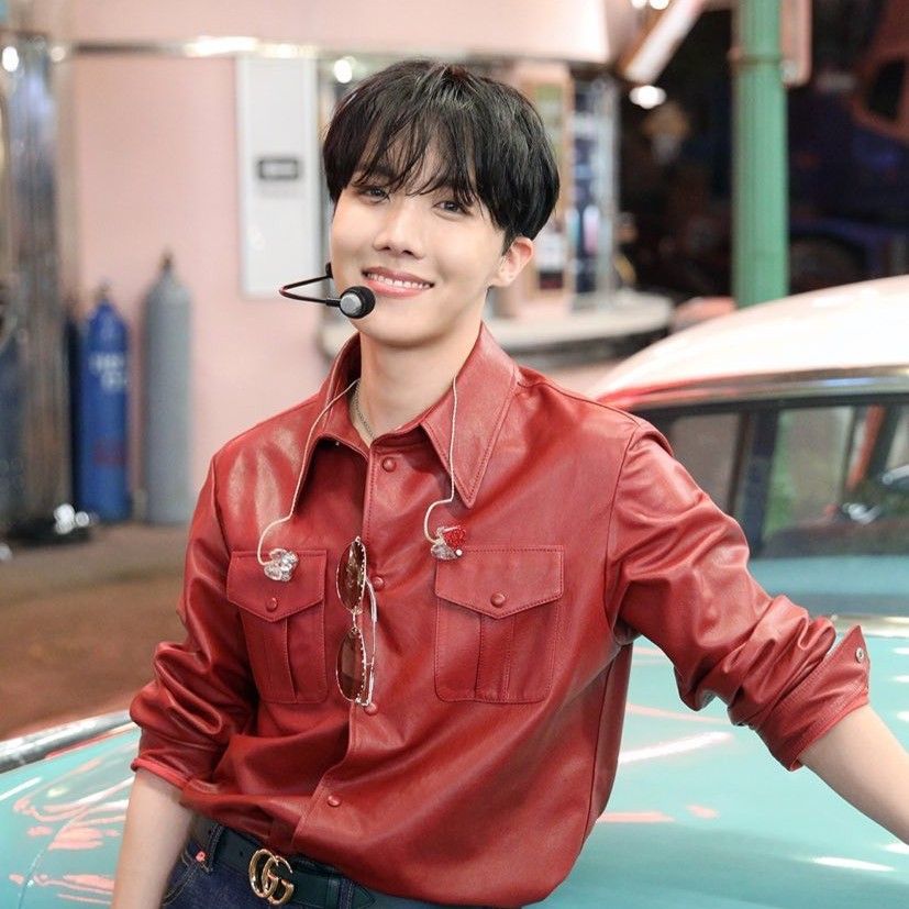 J-hope (防彈少年團)的最新活動照片