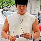 A moment captured by Hwang Chiyeol's fan